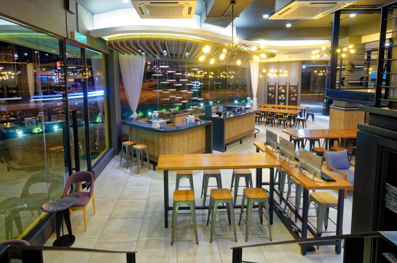 Bulatan Hostel Tanjong Aru Kültér fotó